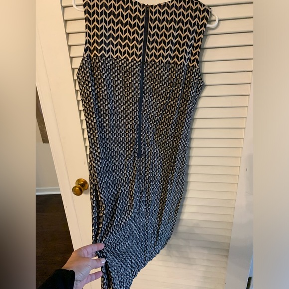 THML Dress in Good Condition - Picture 4 of 4